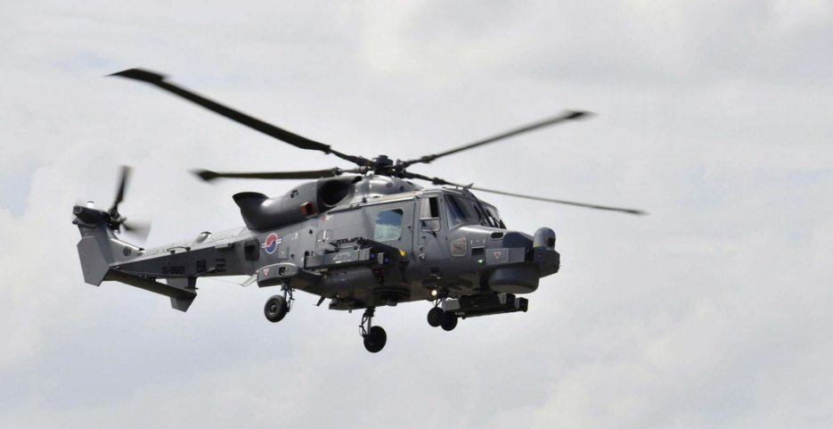 Leonardo supplied the RoKN with eight AW159 helicopters (pictured) for its MOH batch-one requirement. (Republic of Korea Navy)