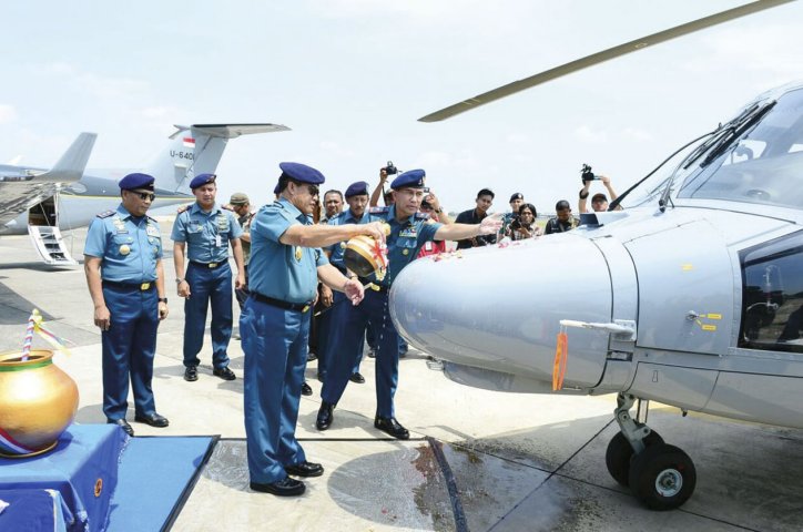 Then Indonesian Navy chief Admiral Ade Supandi at the commissioning ceremony of the service's first two Panther helicopters in 2017. (TNI-AL)