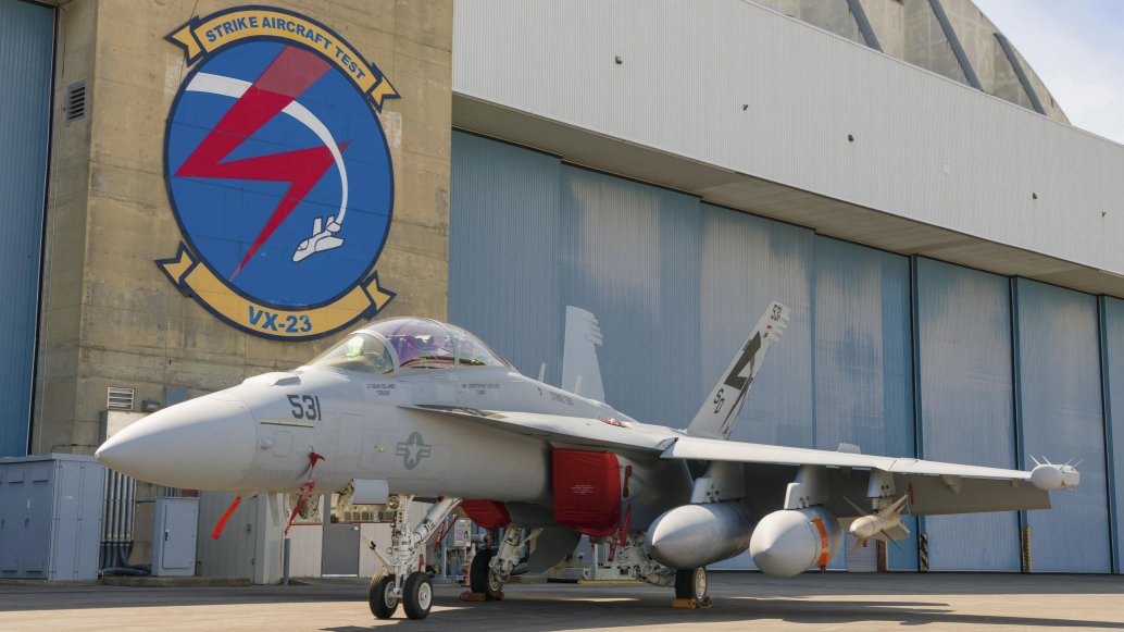 The first NGJ-MB pod is seen being fit checked on a VX-23 EA-18G Growler in September. (USN)