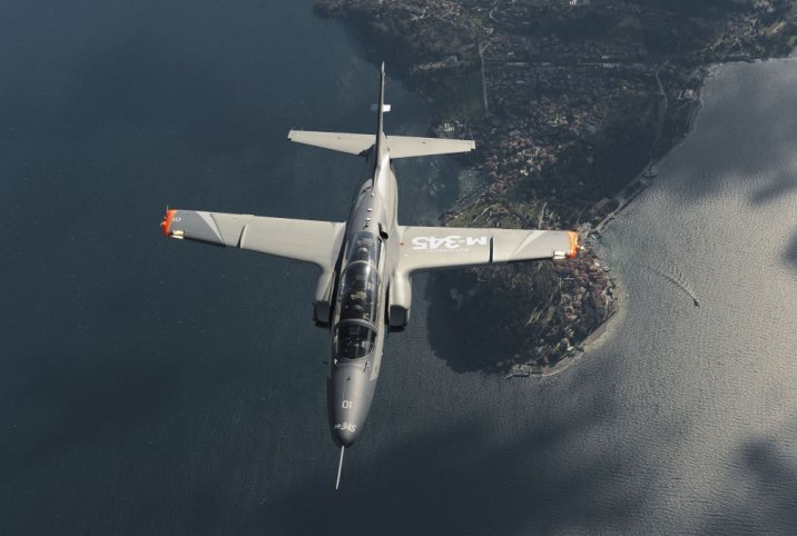 Leonardo sees an opportunity to supply its M-345 jet trainer to Thailand to meet a requirement for a modern trainer/light attack aircraft. (Leonardo)