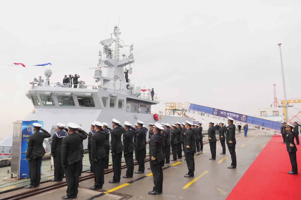 
        KD
        Keris
        at its commissioning ceremony on 6 January 2020 in Qidong, China.
       (Royal Malaysian Navy)