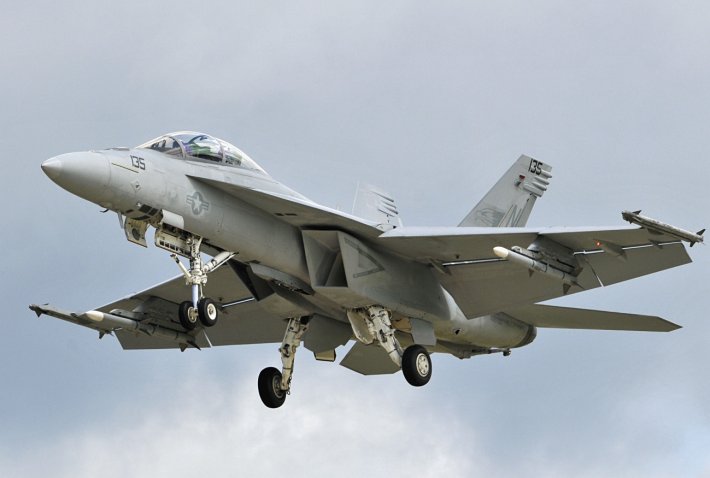 The US Navy has disclosed it is looking to move funding away from Super Hornet production from the end of FY 2021, although Boeing has told Jane’s it is confident of getting further aircraft included in the service’s Future Years Defense Plan. (Jane’s/Patrick Allen)