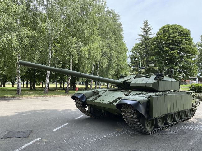 russian arm sales serbia 30 main battle tanks