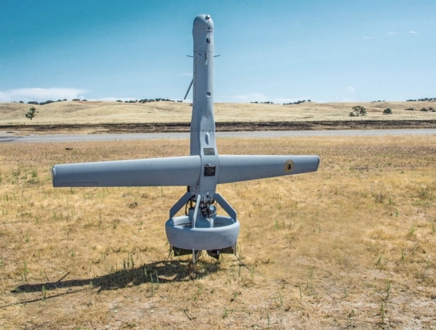 El V-Bat Martin UAV-Northrop Grumman Technology Services es el único avión en FTUAS que no utiliza cuatro rotores para la elevación vertical.  En su lugar, utiliza una planta de energía montada en la parte trasera y un conjunto de ventilador canalizado para proporcionar elevación vertical y propulsión hacia adelante mientras actúa como un conjunto de cola en vuelo horizontal.  (Sistemas persistentes)